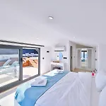 Sura Elegant Retreat,sea View, Sleeps12 *