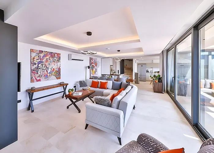 Villa Sura Elegant Retreat,sea View, Sleeps12 Kalkan