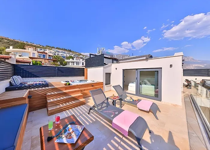 Villa Sura Elegant Retreat,sea View, Sleeps12 Kalkan