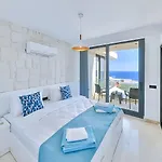 Sura Elegant Retreat,sea View, Sleeps12 빌라