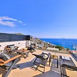 Sura Elegant Retreat,sea View, Sleeps12 빌라 칼칸