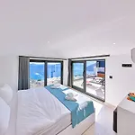 Villa Sura Elegant Retreat,sea View, Sleeps12