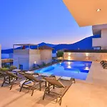 Sura Elegant Retreat,sea View, Sleeps12 * 칼칸
