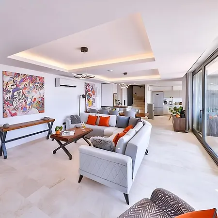 Βίλα Sura Elegant Retreat,sea View, Sleeps12 Καλκάν