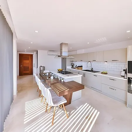 Sura Elegant Retreat,sea View, Sleeps12 * 칼칸