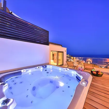 Villa Sura Elegant Retreat,sea View, Sleeps12 *