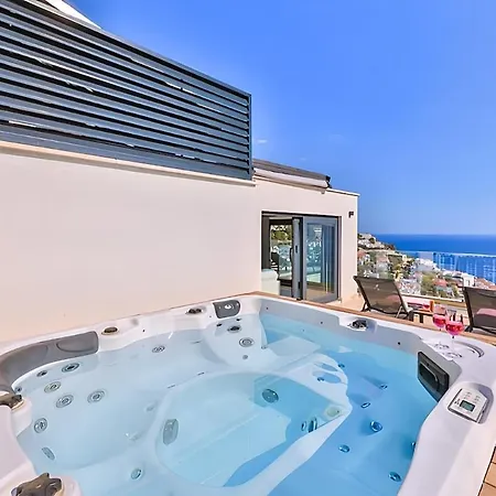 Villa Sura Elegant Retreat,sea View, Sleeps12 *