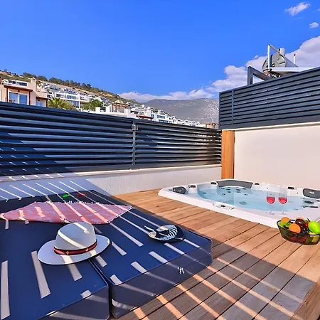 Sura Elegant Retreat,sea View, Sleeps12