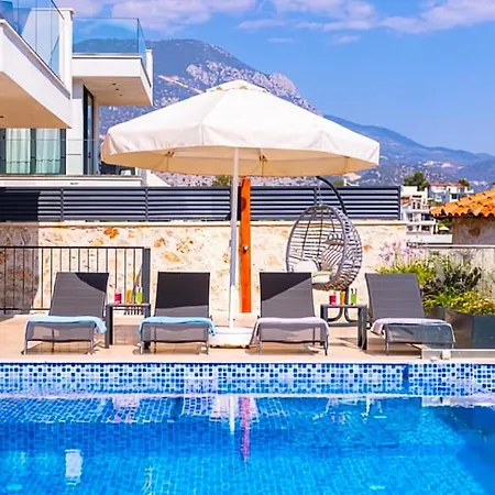 Villa Sura Elegant Retreat,sea View, Sleeps12