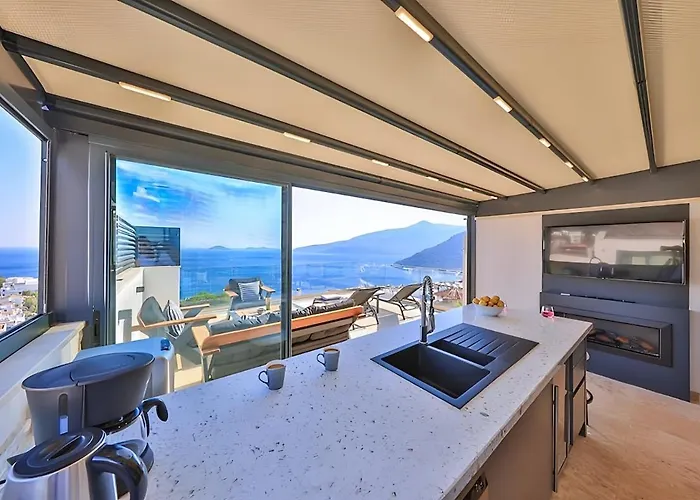 Sura Elegant Retreat,sea View, Sleeps12