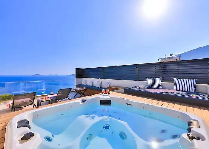 וילה Sura Elegant Retreat,sea View, Sleeps12 *