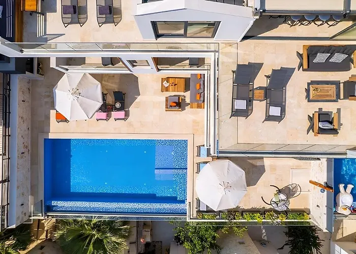 Sura Elegant Retreat,sea View, Sleeps12 וילה *