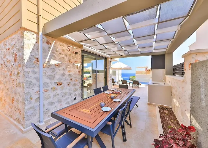 Sura Elegant Retreat,sea View, Sleeps12 *