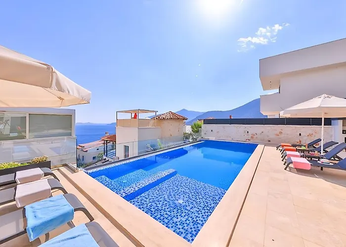 Sura Elegant Retreat,sea View, Sleeps12 Βίλα Καλκάν